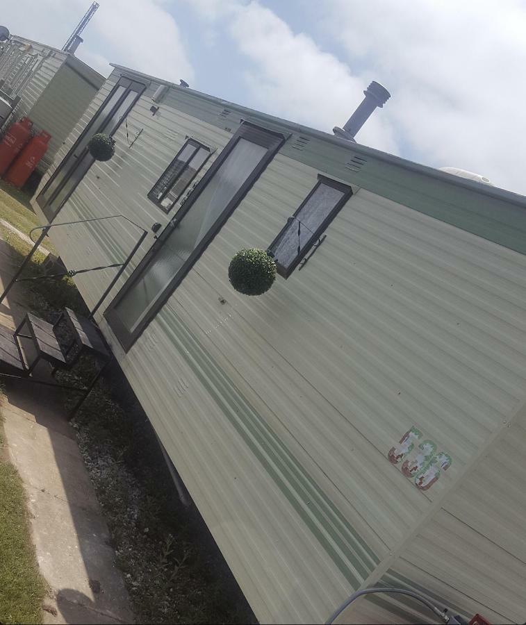 ホテルPromenade Caravan Park インゴールドメルズ エクステリア 写真